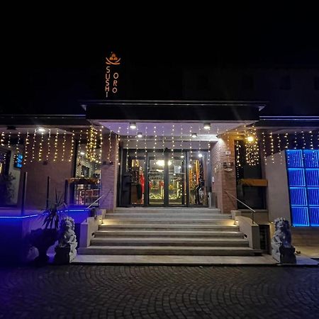 Hotel Ristorante Oro Cento  Bagian luar foto