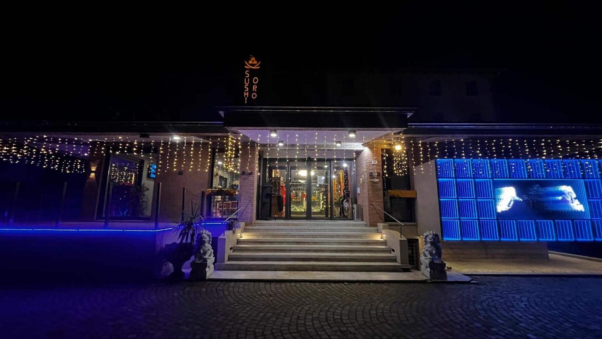 Hotel Ristorante Oro Cento  Bagian luar foto